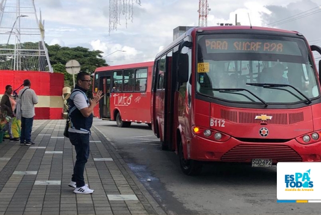 En el 2023 aumentará $200 y $300 las tarifas del transporte público