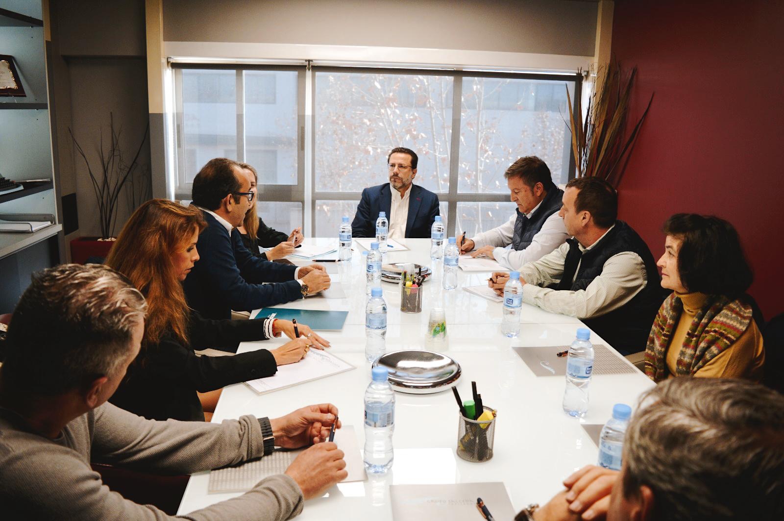 Javier Fernández-Lasquetty, Consejero de Economía, Hacienda y Empleo, visita el Polígono Industrial El Molino Empresarial de Humanes de Madrid