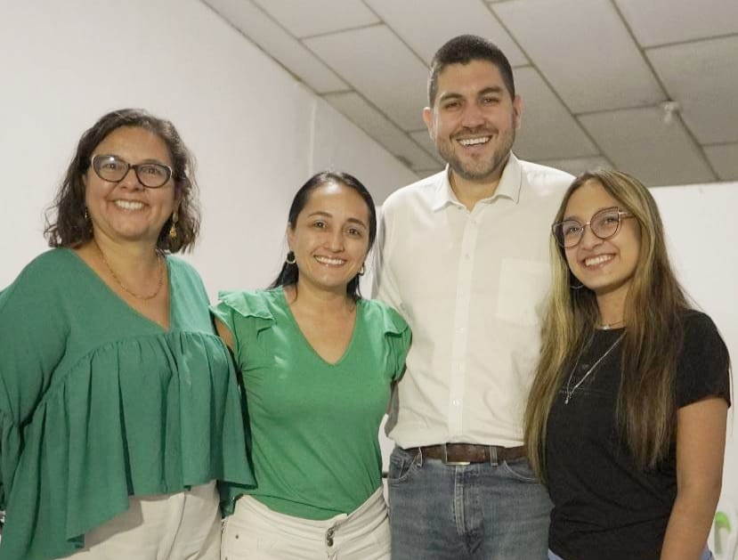 Más de 80 jóvenes fueron ganadores del programa de becas Fondo Destacados en el 2022