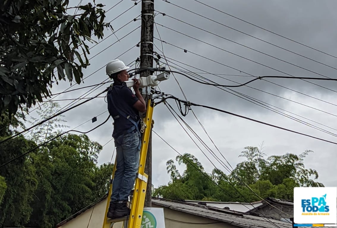Alcalde instaló cerca de 800 cámaras de vigilancia en cuatro comunas de Armenia para mejorar la seguridad de la ciudad