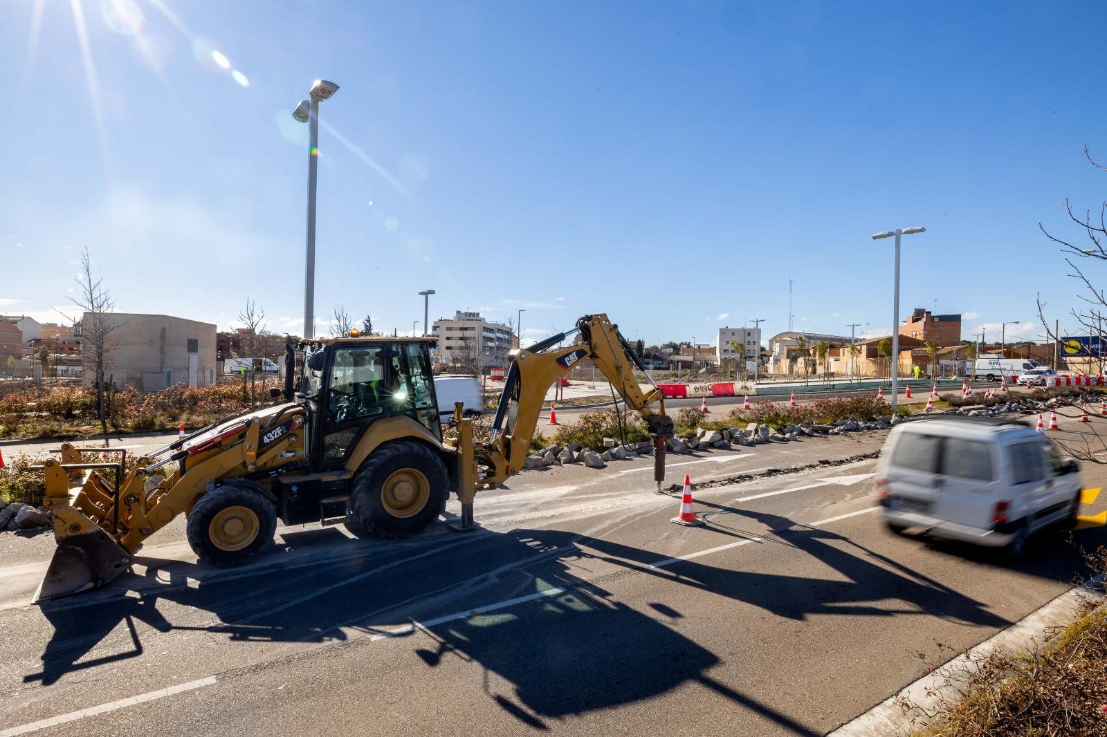 Comienzan las obras para mejorar el acceso a Valdefierro desde la antigua carretera de Madrid. Noticia. Ayuntamiento de Zaragoza