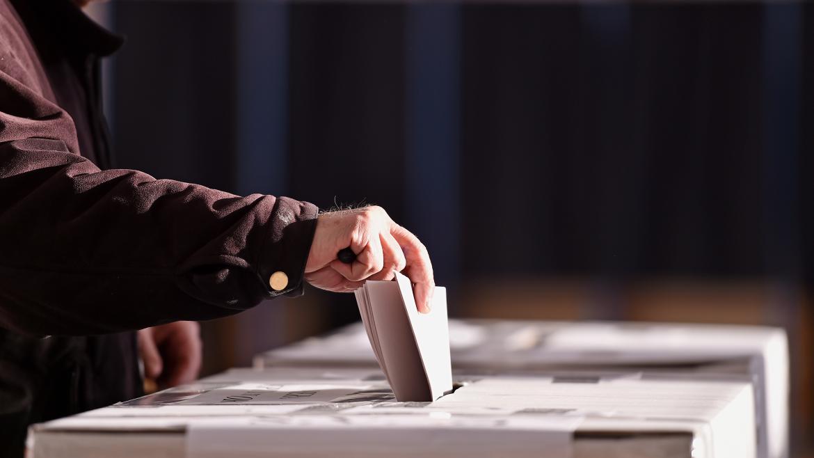 La Comunidad de Madrid informa a los extranjeros residentes sobre los trámites para votar en las elecciones municipales de 2023