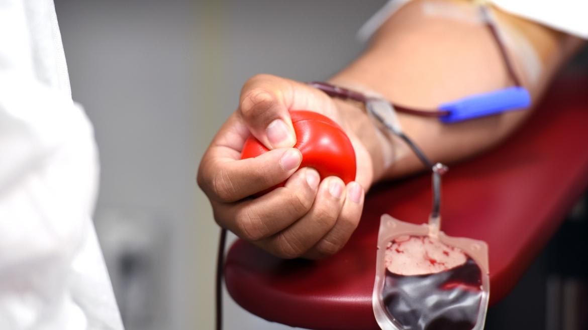 La Comunidad de Madrid organiza un macromaratón de donación de sangre en hospitales y unidades móviles