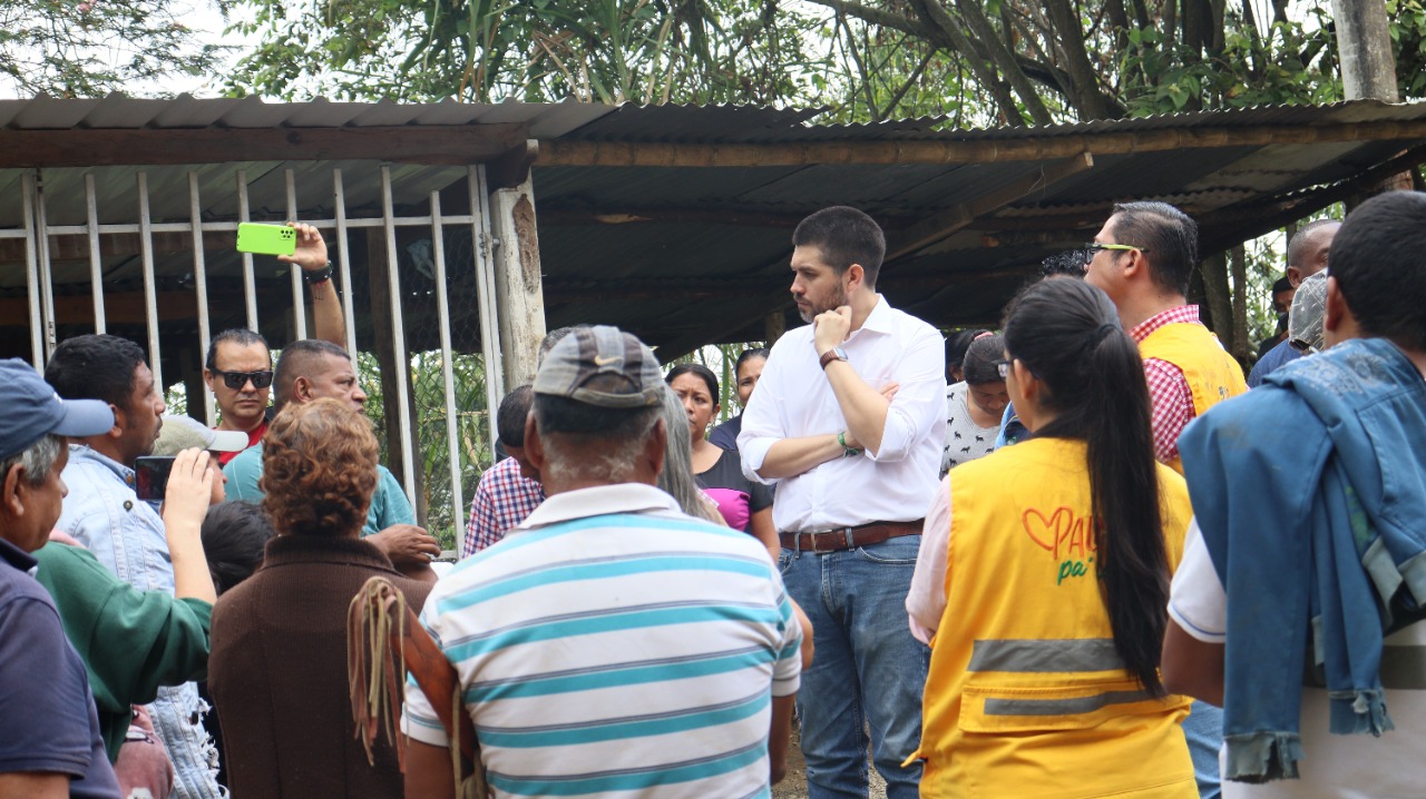 Visitamos el corregimiento de Iracales para atender problemas ocasionados por las fuertes lluvias