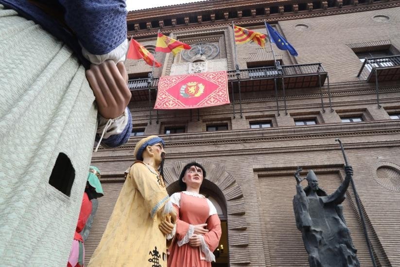 jornada de puertas abiertas y visitas guiadas para celebrar San Valero. Noticia. Ayuntamiento de Zaragoza