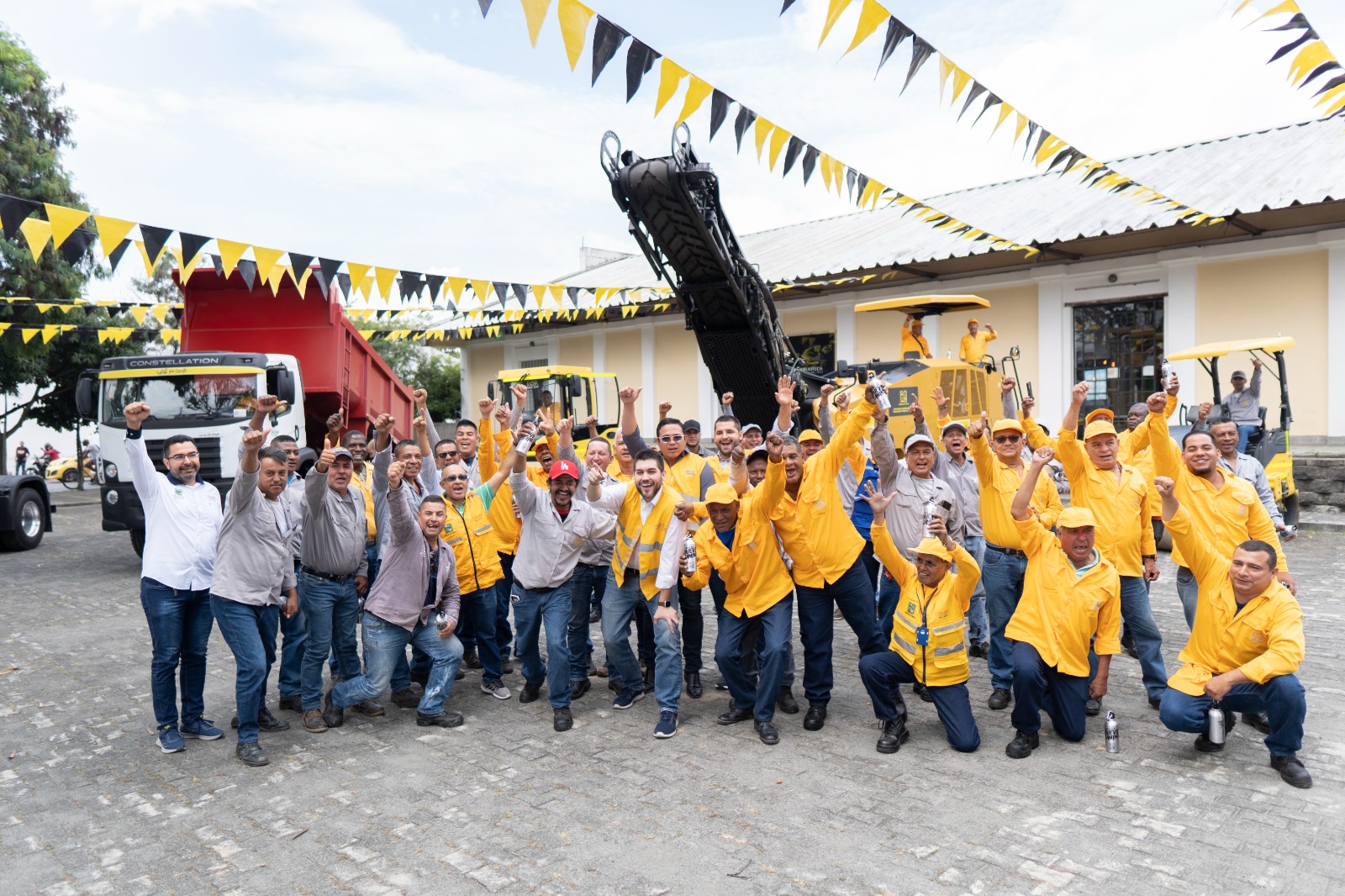 14 máquinas nuevas para mejorar las vías del municipio -
