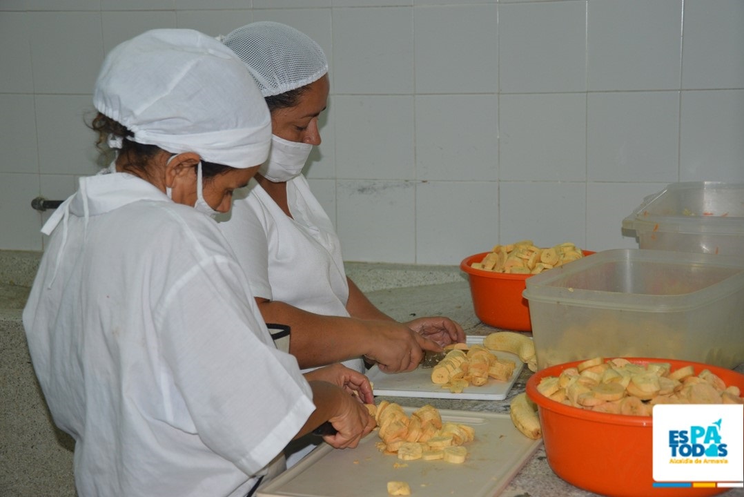 Alcaldía que lidera José M. Ríos garantiza, desde hoy, preparación de almuerzos en colegios de Armenia