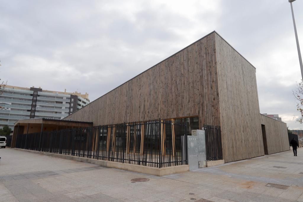 Finalizan las obras de la Escuela Infantil de Parque Venecia, un equipamiento eficiente e innovador que marca el rumbo del urbanismo verde y sostenible. Noticia. Ayuntamiento de Zaragoza