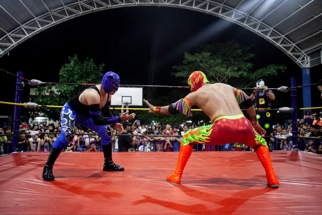 Gran éxito la función de lucha libre en Misión de las Flores – H. Ayuntamiento de Solidaridad
