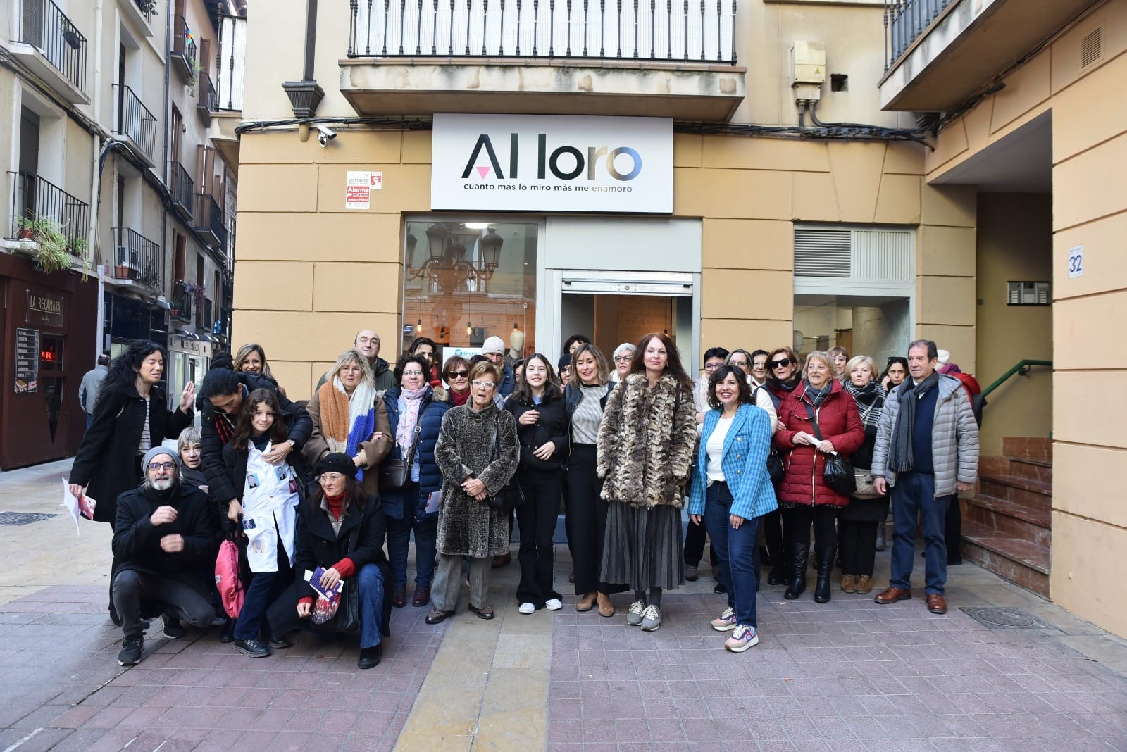 Las mujeres científicas vuelven a protagonizar los escaparates de Made in Zaragoza en este 11F. Noticia. Ayuntamiento de Zaragoza