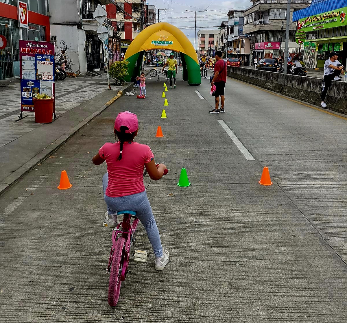 Más de 2.000 cuyabros, en reinicio de las ciclovías dominicales