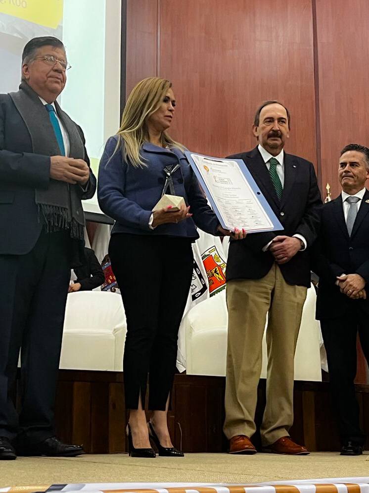 Recibe Lili Campos reconocimiento por buen gobierno – H. Ayuntamiento de Solidaridad