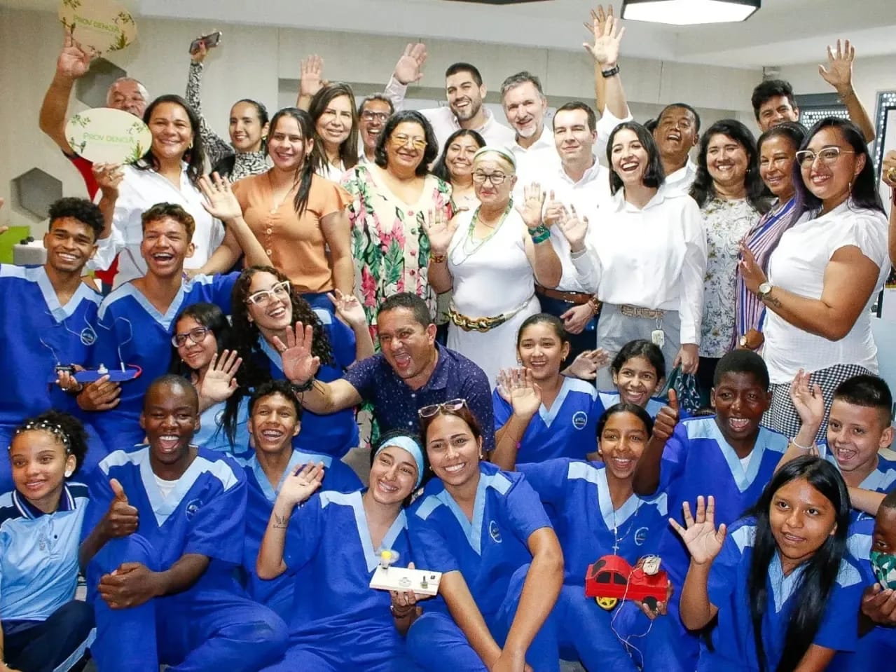 Acompañamos la entrega de la nueva sala multipropósito en la I.E Semilla de la Esperanza, en el corregimiento de Amaime -