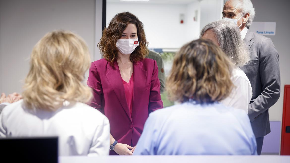 Díaz Ayuso presenta el Hospital Oncológico y de Terapias Avanzadas del Gregorio Marañón dedicado en exclusiva al paciente con cáncer que recibirá atención multidisciplinar