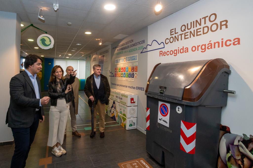 El Aula de Sensibilización del CTRUZ reabre sus puertas para explicar a la ciudadanía el recorrido de los residuos y todo lo que podemos hacer para cuidar el planeta. Noticia. Ayuntamiento de Zaragoza