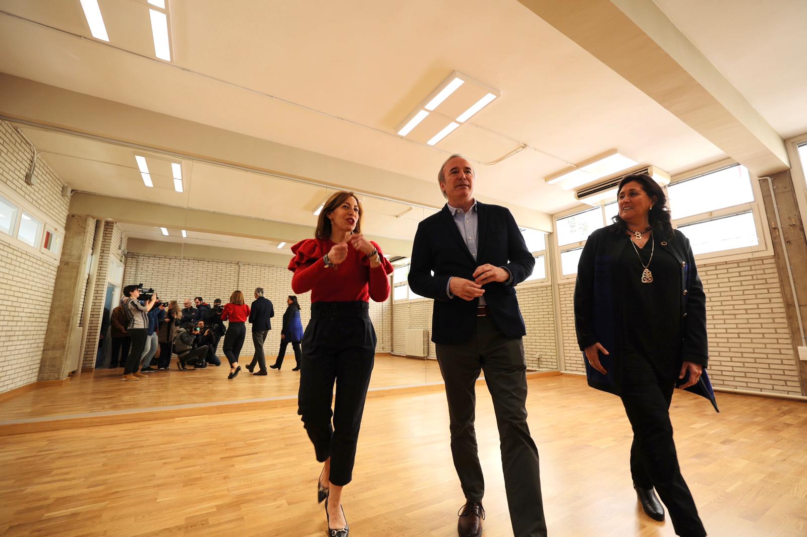 El alcalde inaugura el nuevo centro de mayores del distrito Universidad tras una inversión de 310.000 euros. Noticia. Ayuntamiento de Zaragoza