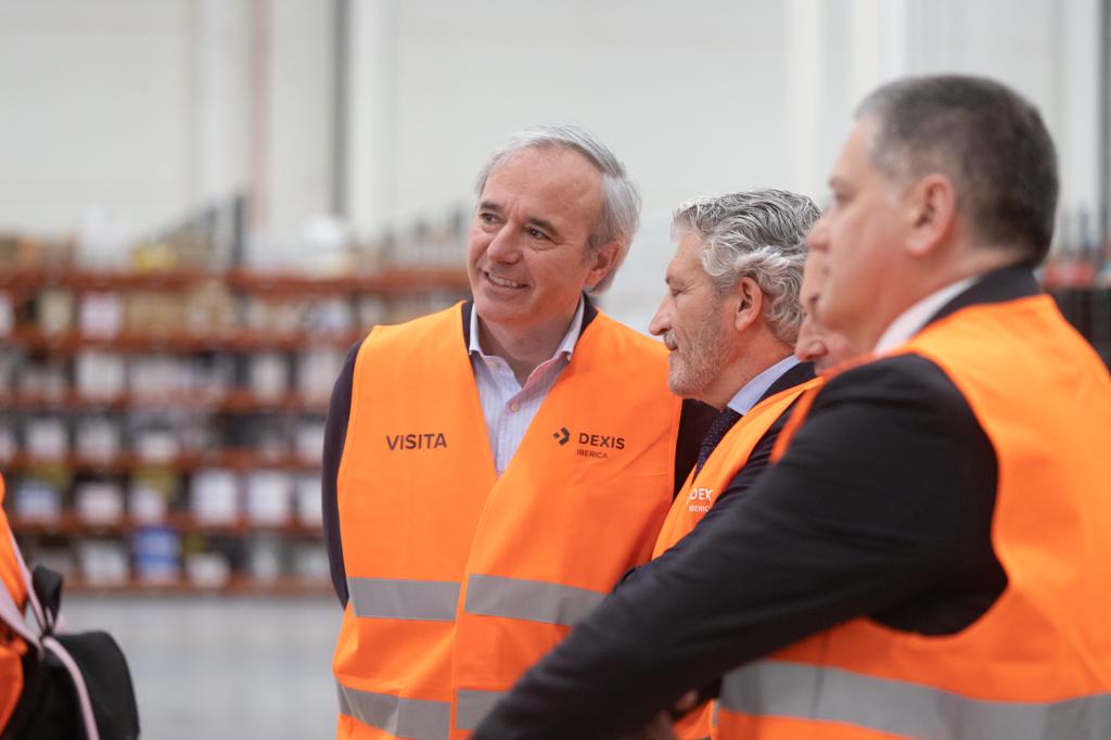 El alcalde visita el nuevo centro de distribución de Dexis en Zaragoza. Noticia. Ayuntamiento de Zaragoza