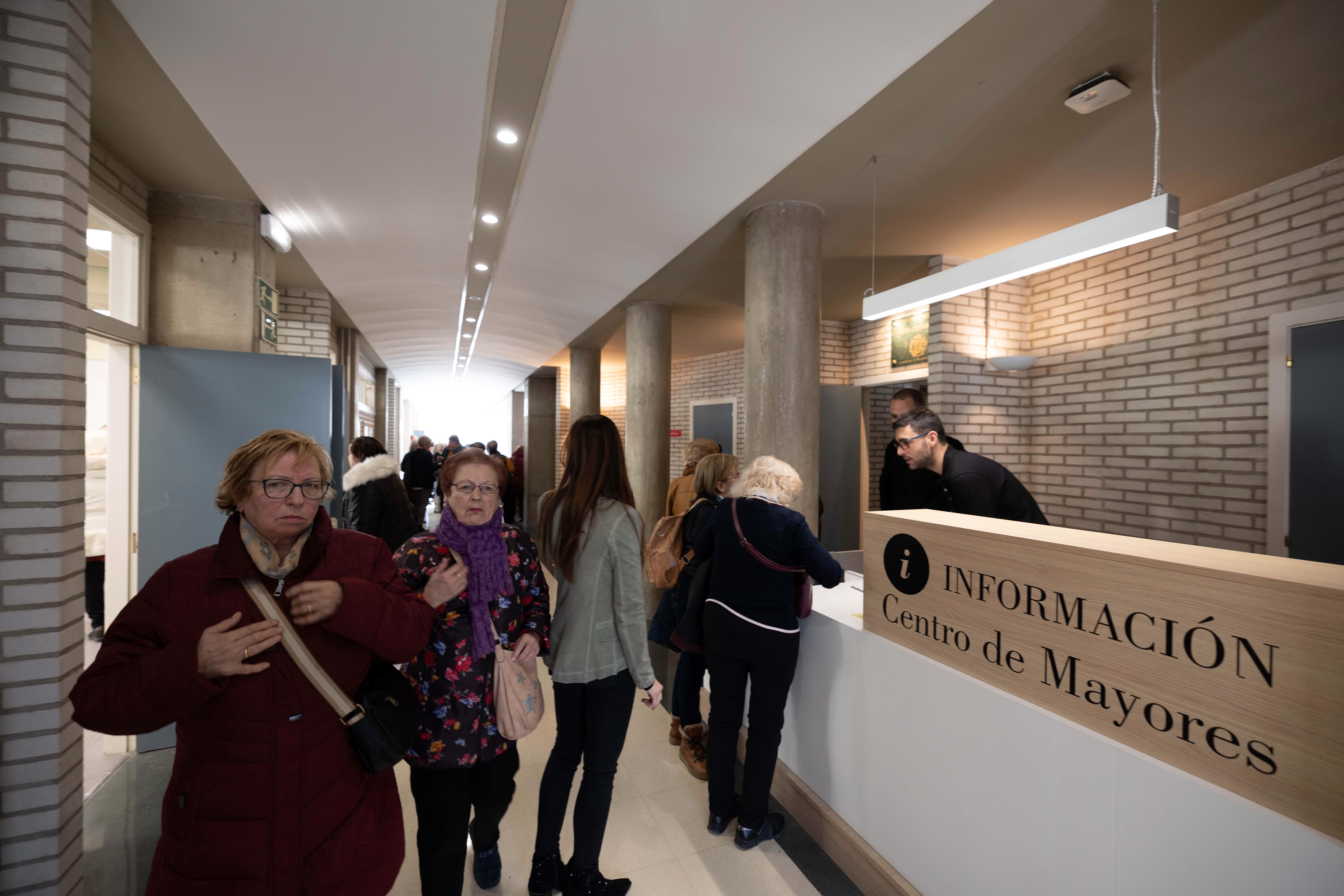 El nuevo centro de mayores Universidad estrena este viernes su servicio de comedor. Noticia. Ayuntamiento de Zaragoza