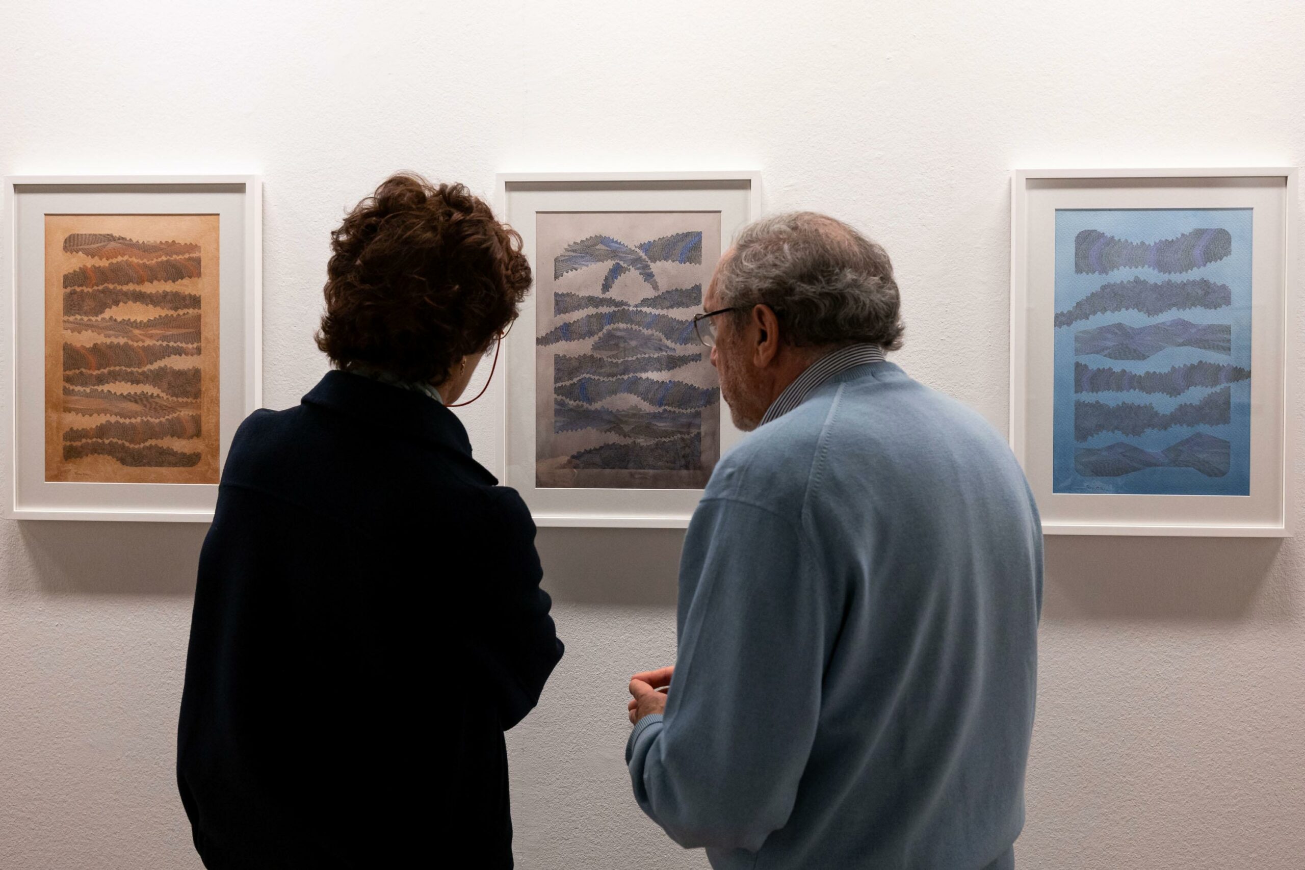 El pintor zaragozano Joaquín Ferrer Millán expone en la sala del Palacio de Montemuzo . Noticia. Ayuntamiento de Zaragoza