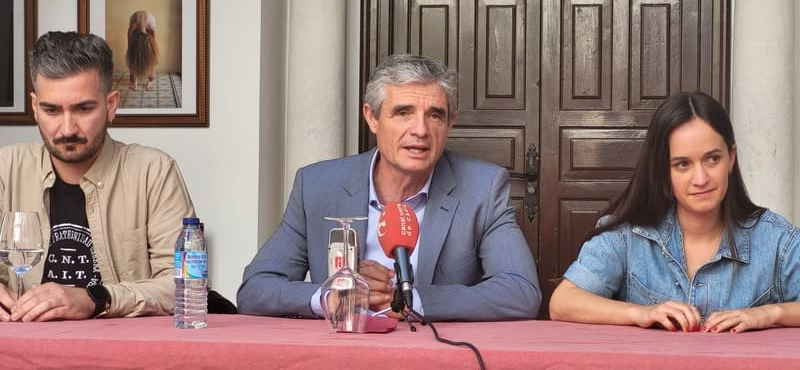 En recuerdo de los arcenses desaparecidos por la represión fascista