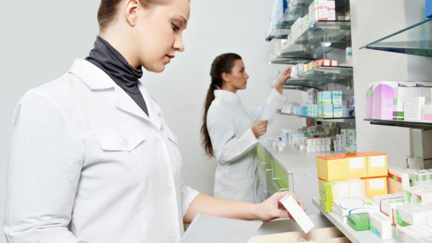 La Comunidad de Madrid inicia un proyecto para que pacientes con medicación de dispensación hospitalaria puedan recogerla en sus farmacias más próximas