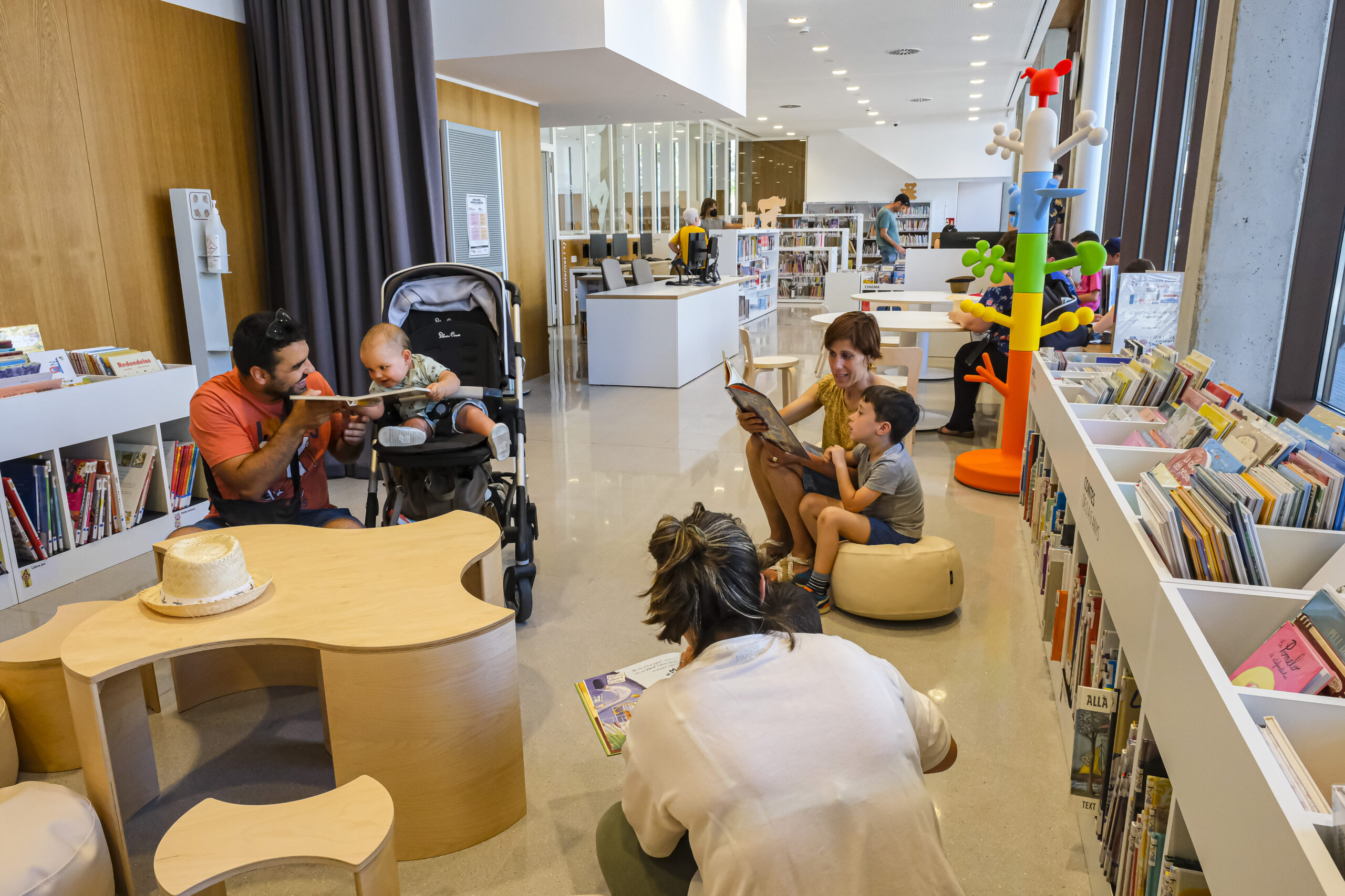 Las nuevas bibliotecas de Cornellà aumentan el número de usuarios y de préstamos en la ciudad