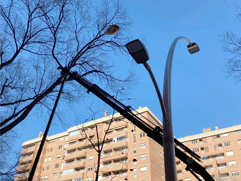 Zaragoza impulsará la modernización del alumbrado con 10.000 nuevas luminarias led en 9 zonas de la ciudad y una inversión de 10 millones. Noticia. Ayuntamiento de Zaragoza