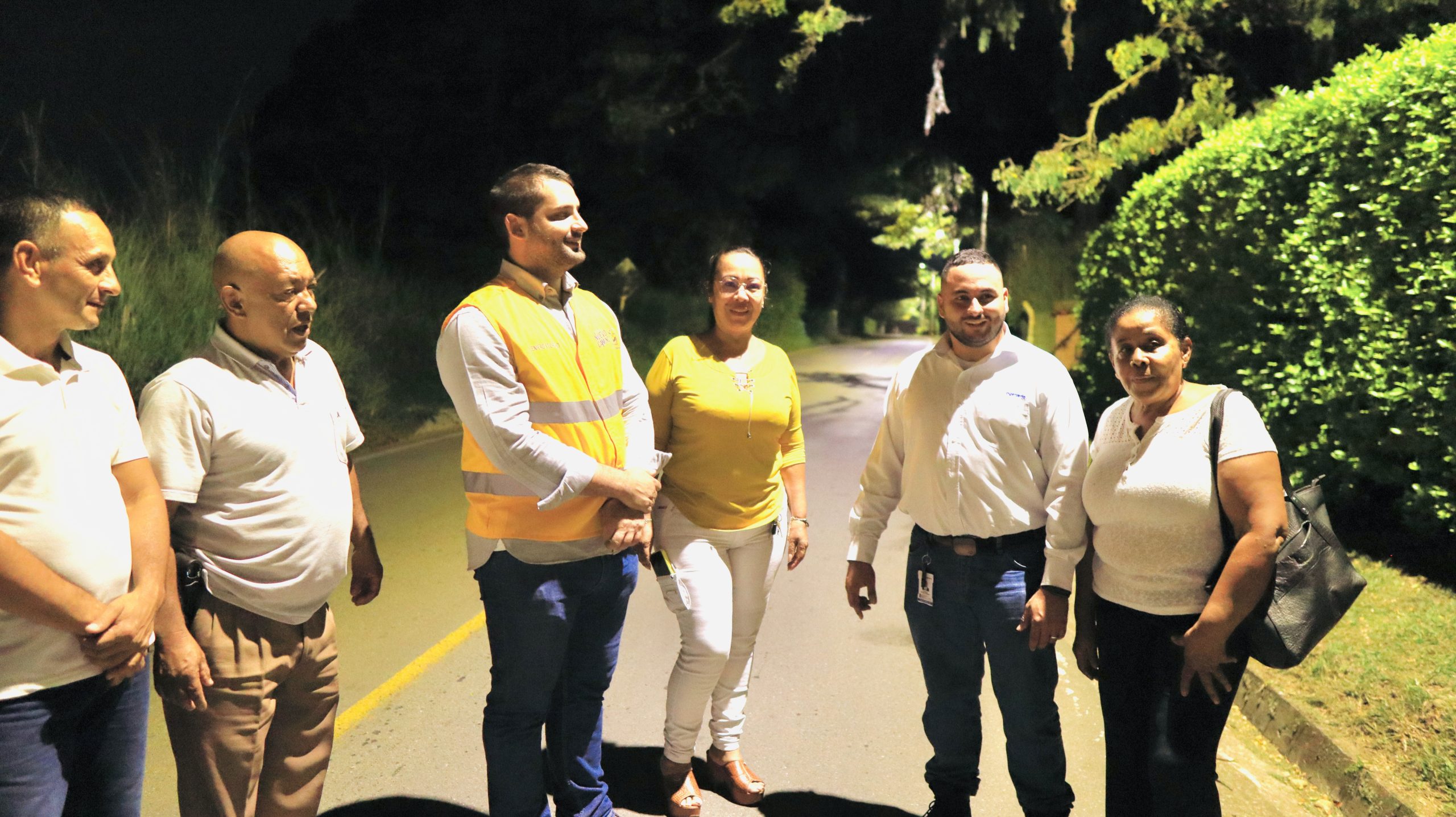 ¡Así avanzamos en el proyecto de iluminación de la vía  Potrerillo! -