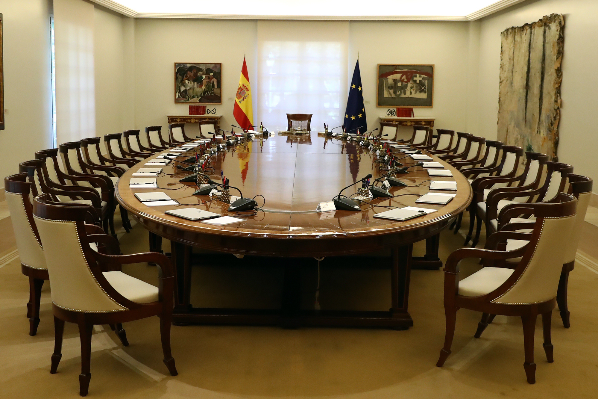 Pedro Sánchez preside la reunión del Consejo de Ministros