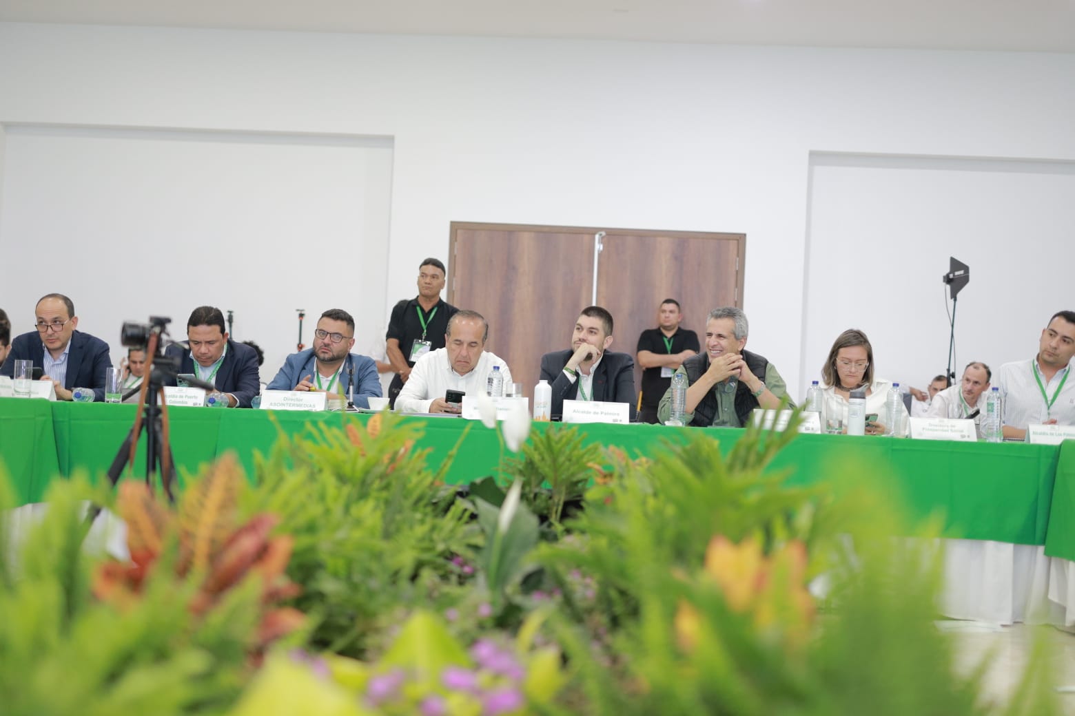 Con la presencia del Ministro de Transporte, culminamos con éxito la Segunda Cumbre de Alcaldes de Ciudades Intermedias en Palmira -