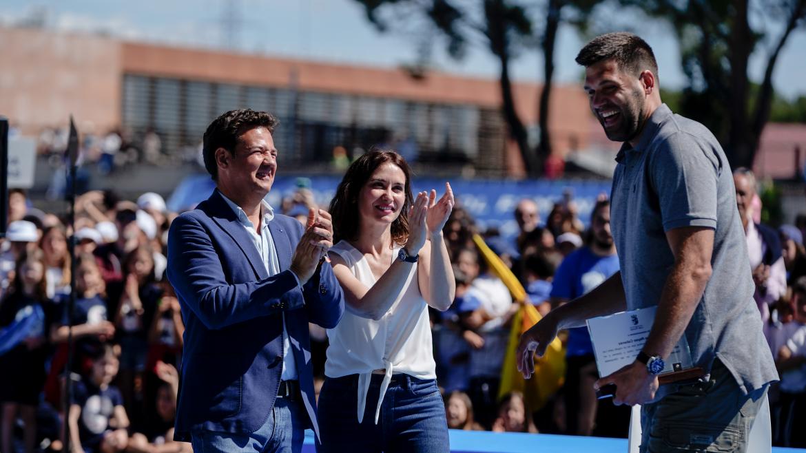 Díaz Ayuso traslada la importancia del deporte a todas las edades para la salud y la formación integralde la persona: “Ayuda a vivir sin rendirnos”