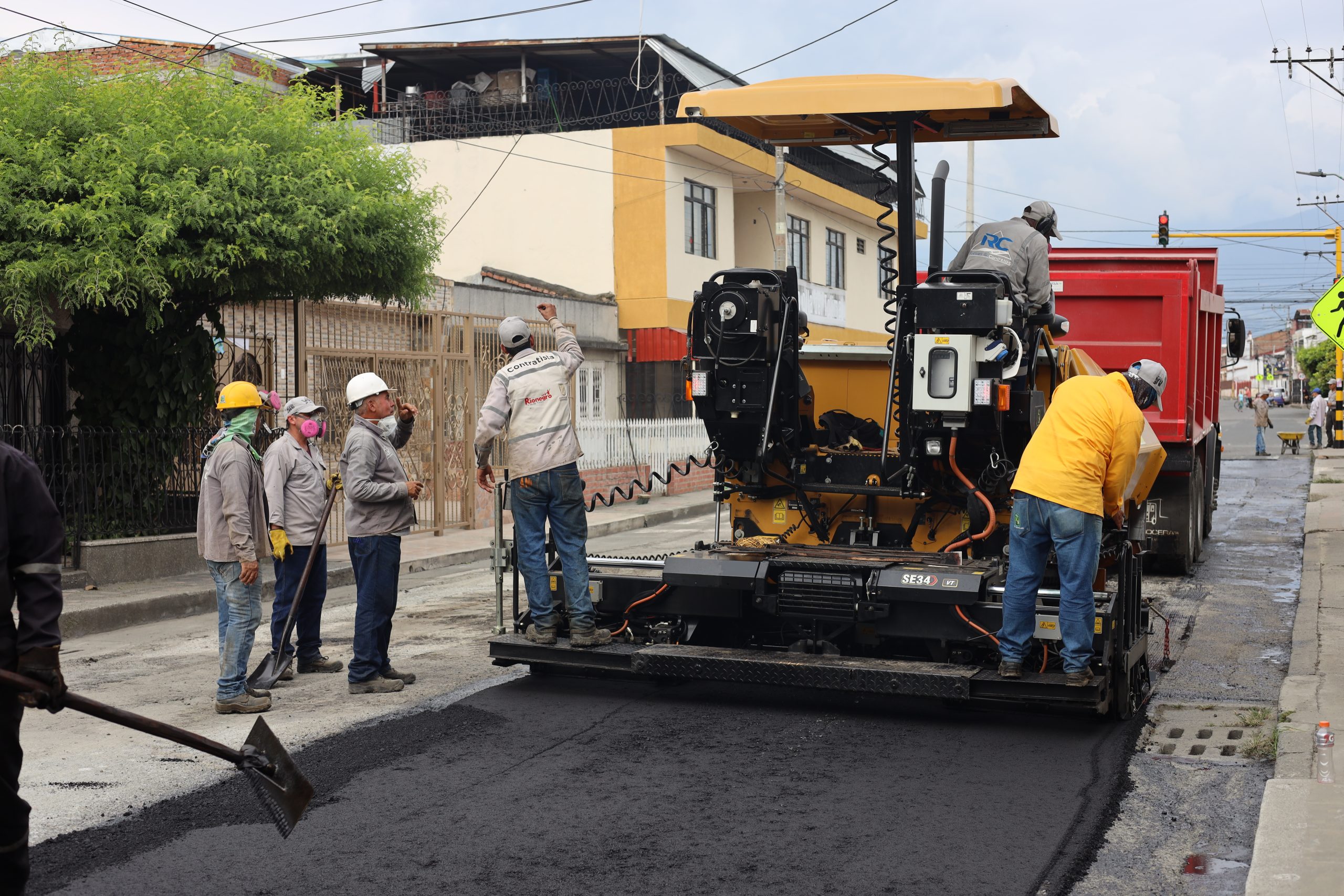 El Plan Bacheo sigue mejorando las vías de la ciudad, esta vez estamos desde Barrio Nuevo -
