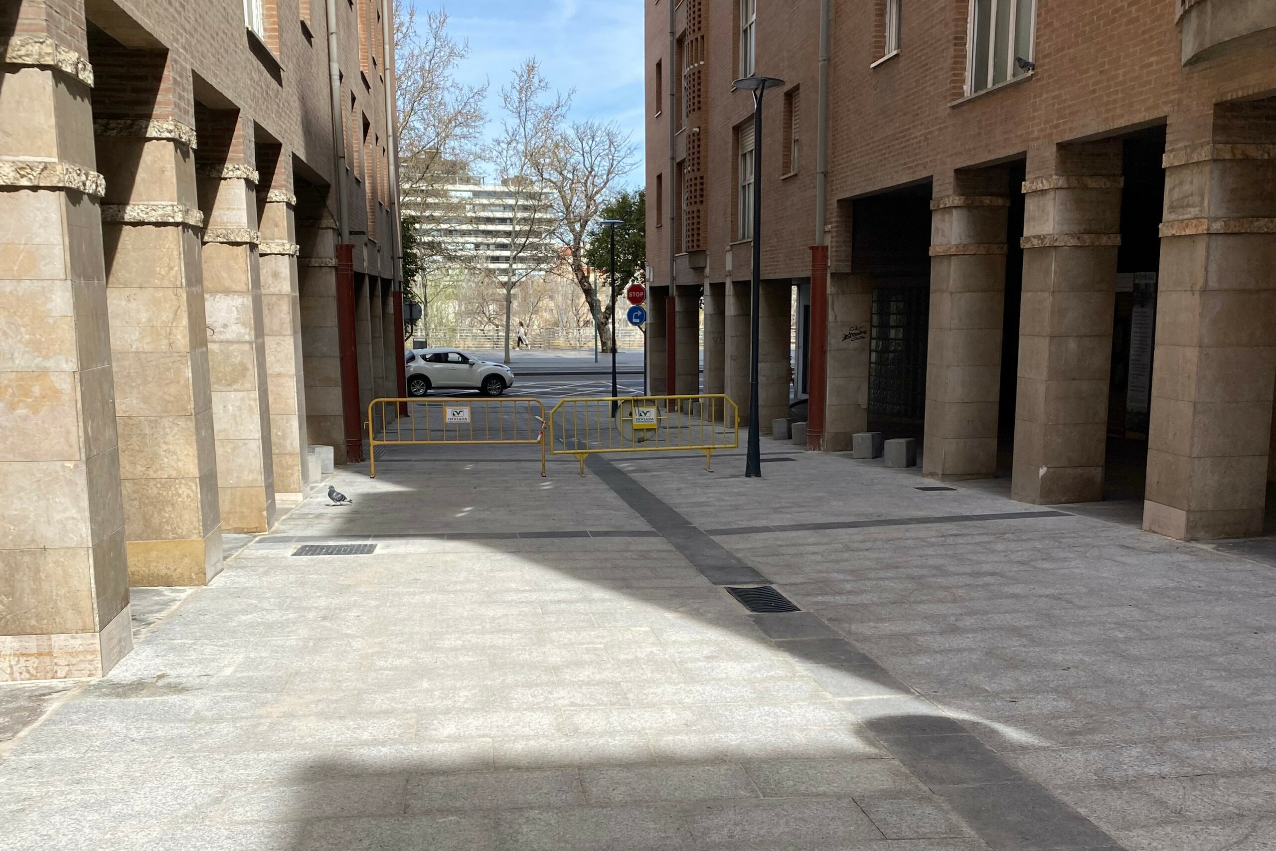 Infraestructuras reanuda las obras para mejorar la accesibilidad peatonal en el entorno de la plaza de San Bruno. Noticia. Ayuntamiento de Zaragoza
