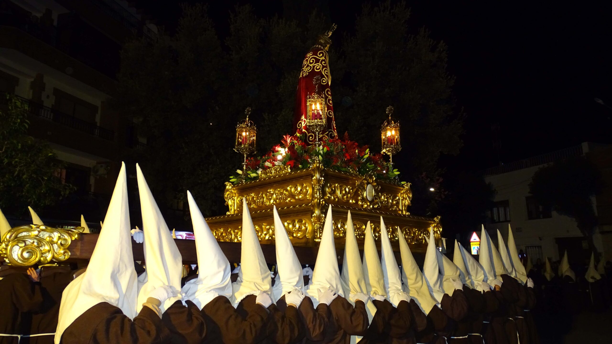 La representación de la Pasión y la Procesión de las Carracas, protagonizan la noche del Miércoles Santo en Quintanar