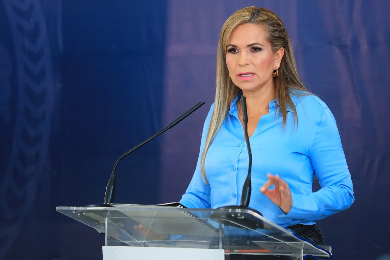 Lili Campos – H. Ayuntamiento de Solidaridad