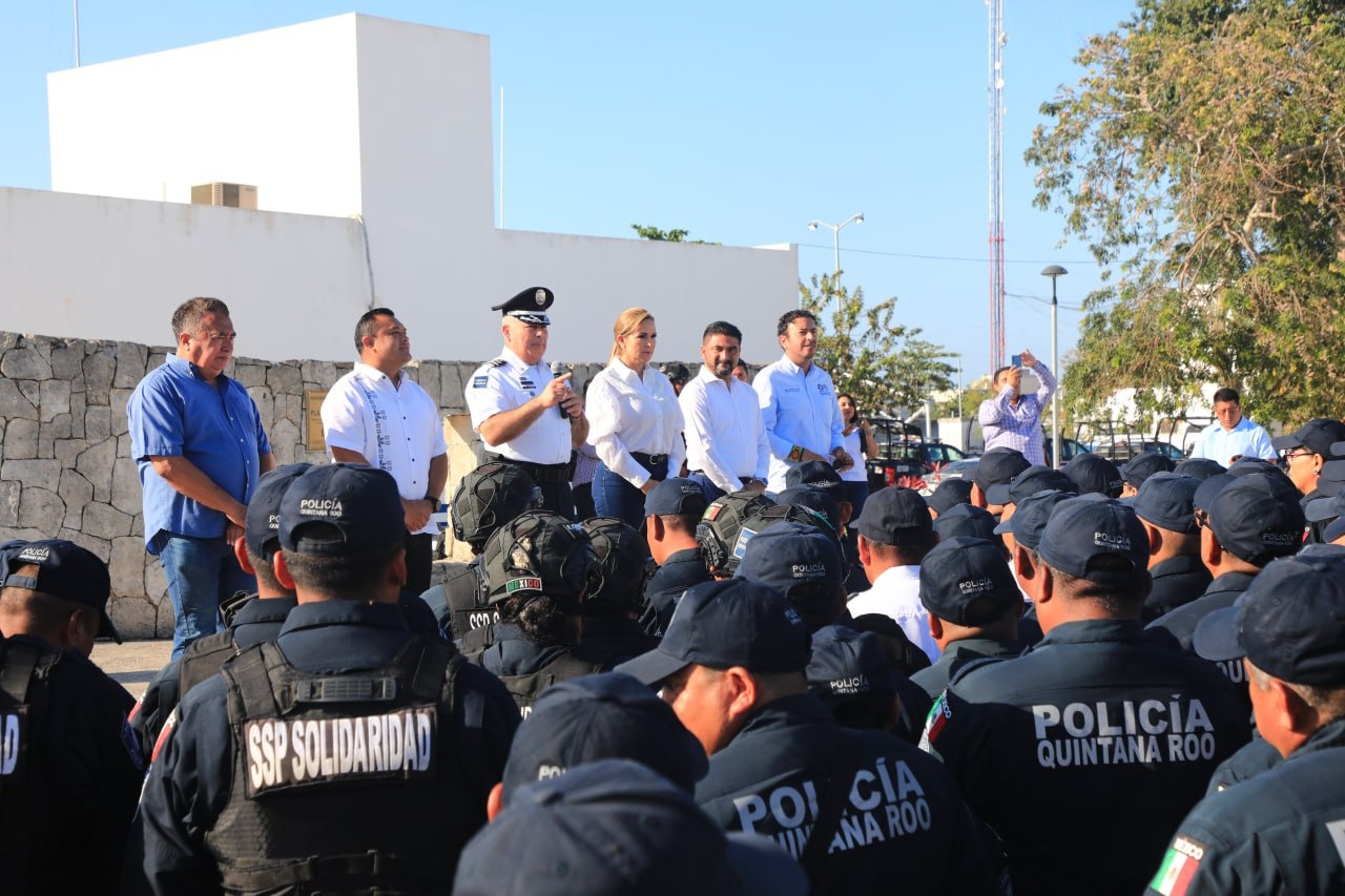 Reconoce y dignifica Lili Campos a policías de Solidaridad – H. Ayuntamiento de Solidaridad