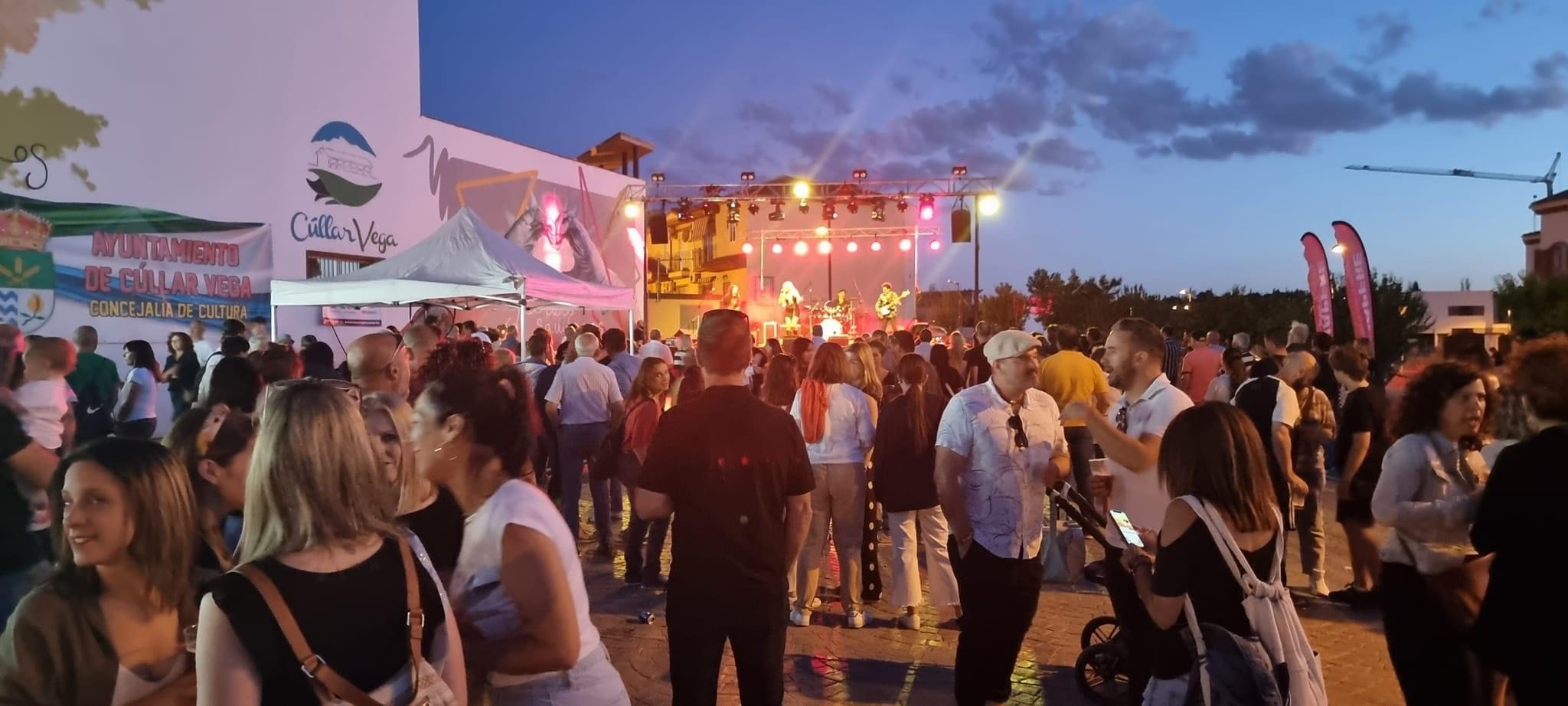 Más de 1.500 personas disfrutan del I Festival ‘Indie al Descubierto’ en Cúllar Vega