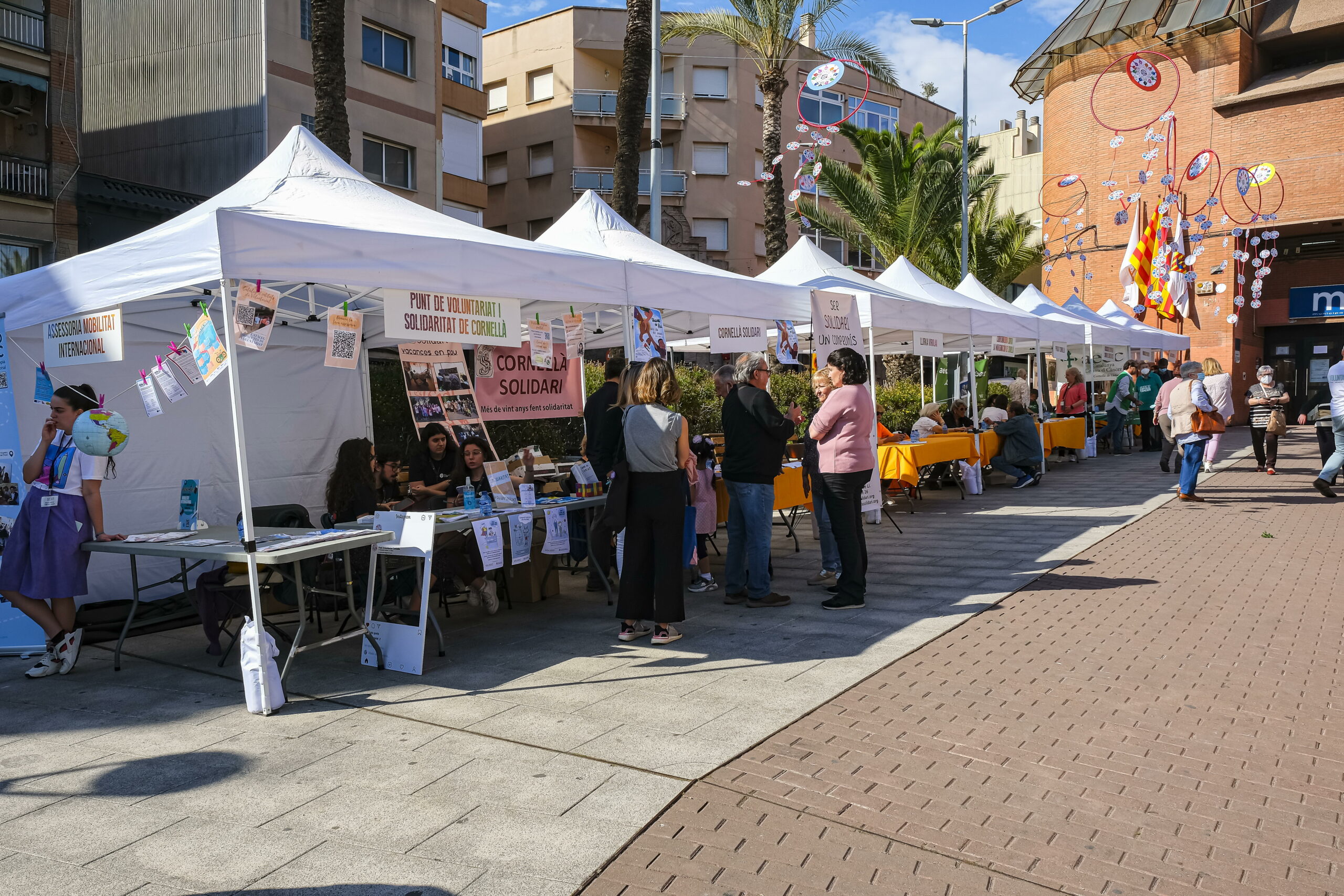 Muestra de voluntariado para "ponerle cara" a las personas voluntarias de Cornellà