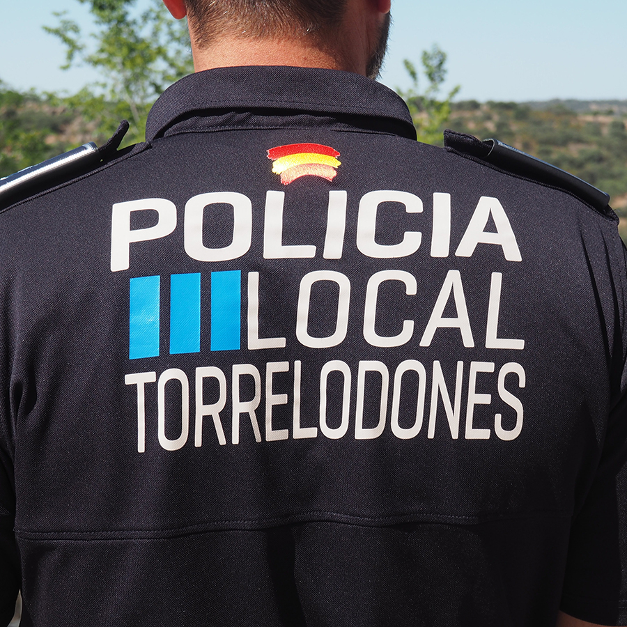 Acto institucional conmemorativo en honor a la Policía Local