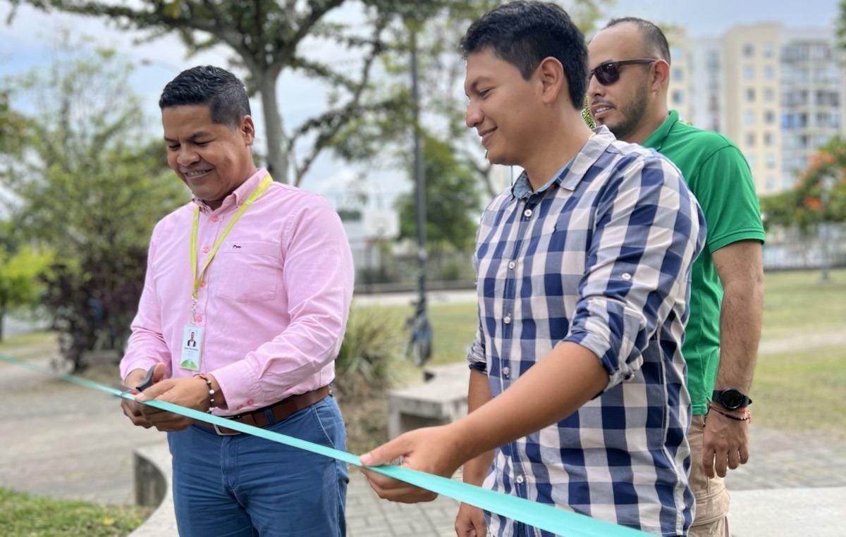 La Alcaldía de Palmira entregó a Unicentro la adopción de la zona verde cerca al centro comercial -