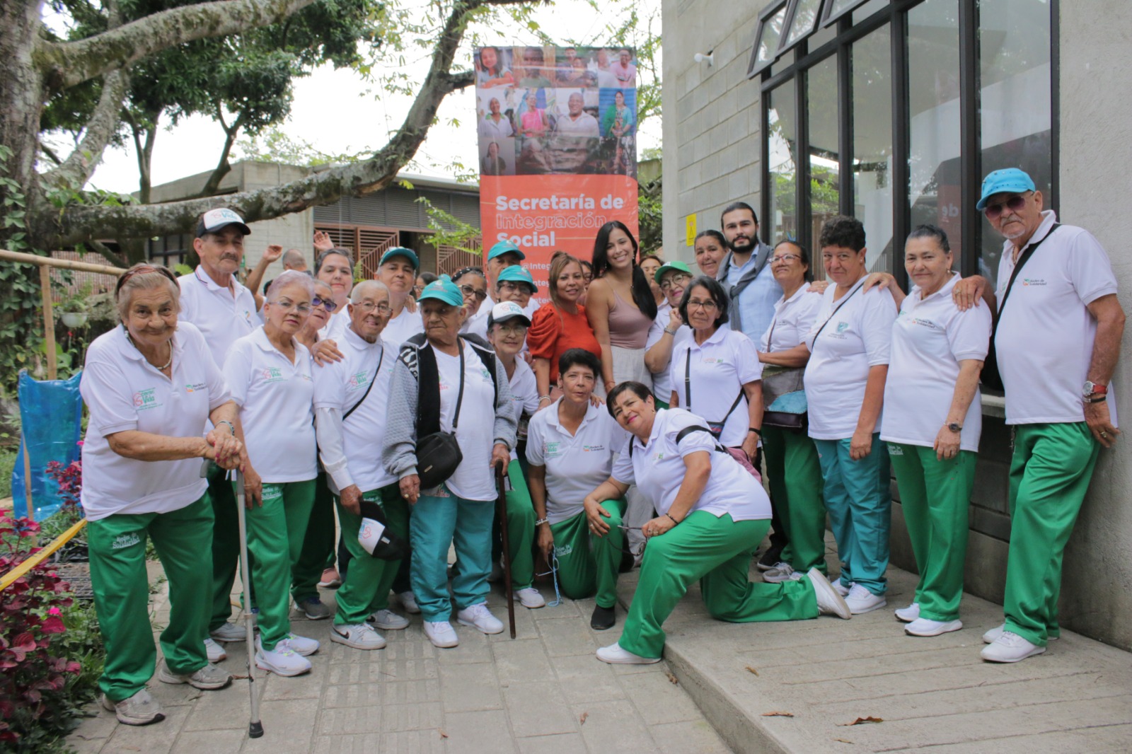 420 adultos mayores se están beneficiando de los servicios que presta el Centro Vida de Palmira -
