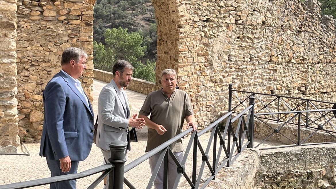 La Comunidad de Madrid colabora con Buitrago del Lozoya, Gascones y La Cabrera para su desarrollo económico y turístico