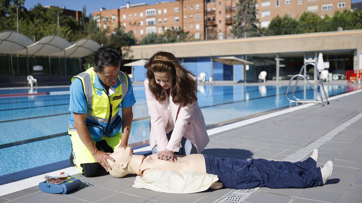 La Comunidad de Madrid incrementa en un 6% el número de desfibriladores en espacios ajenos al ámbito sanitario