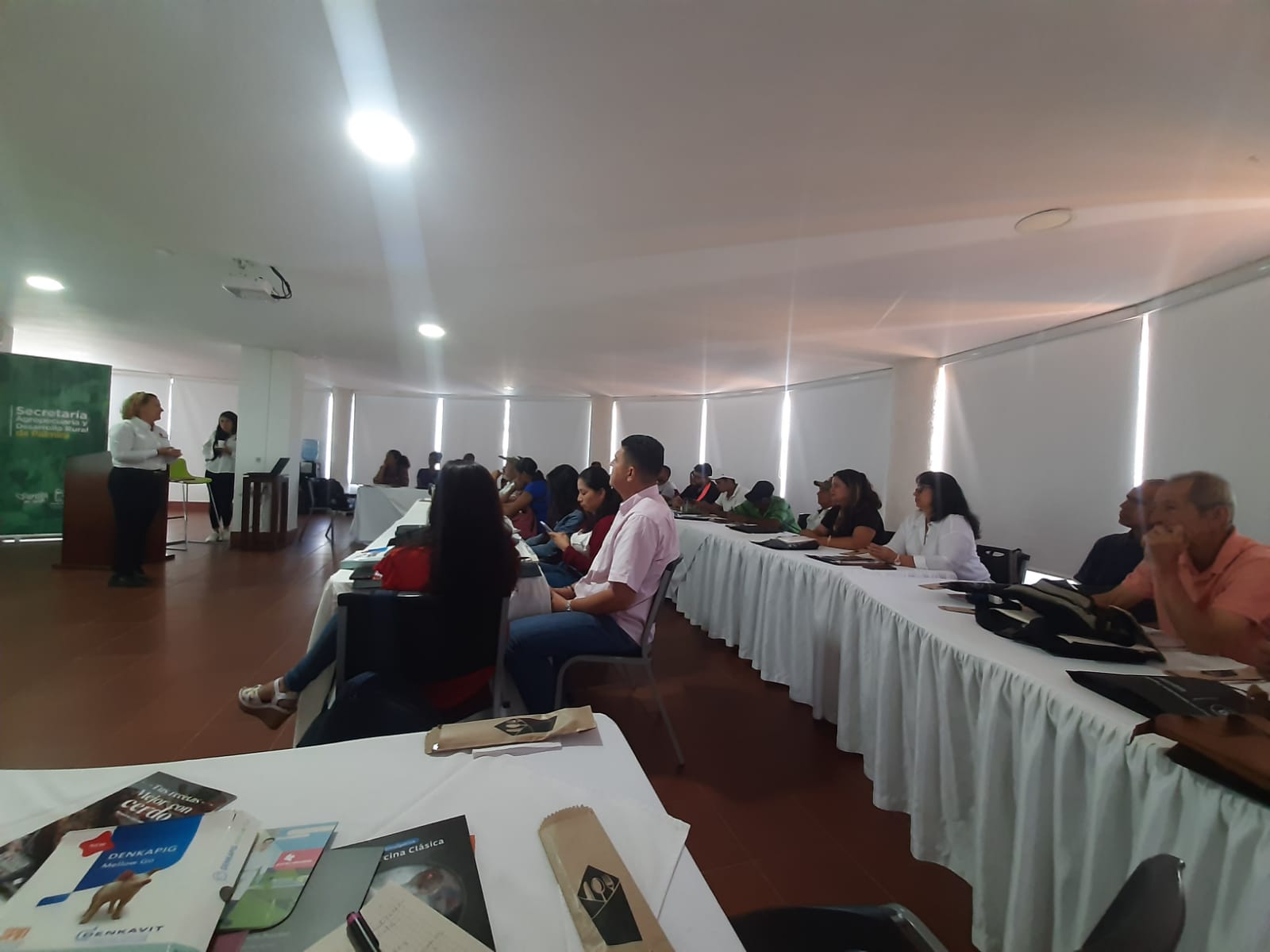 Capacitamos a productores porcícolas para su ingreso en las distintas asociaciones de este campo. ¡Conoce los detalles! -
