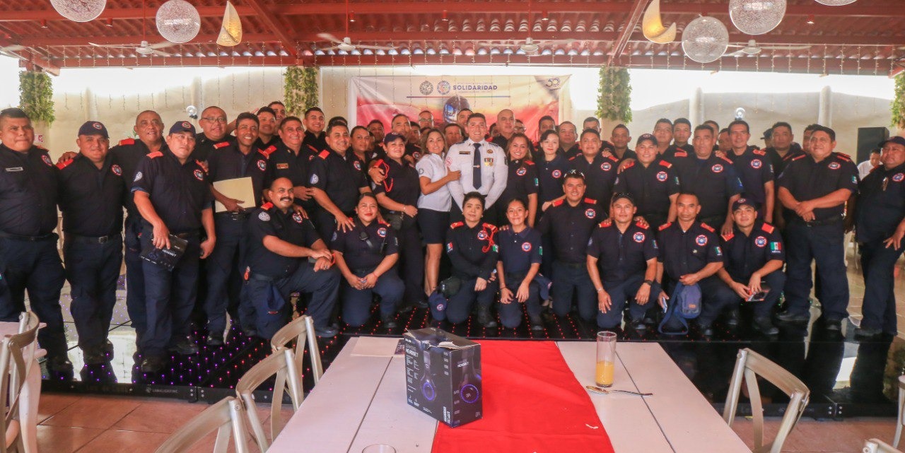 En Solidaridad se reconoce a las y los bomberos – H. Ayuntamiento de Solidaridad