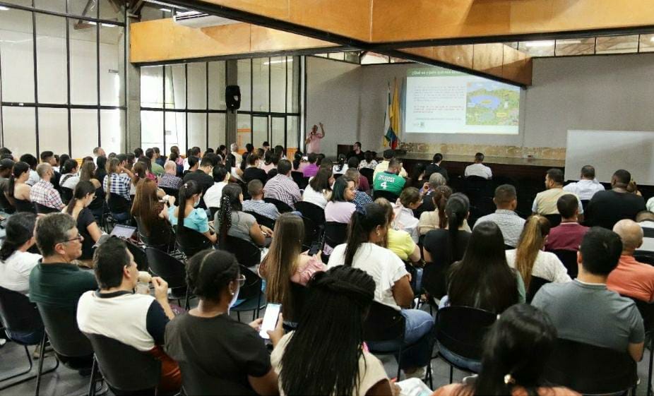 Socializamos el nuevo POT con los funcionarios públicos de Palmira -