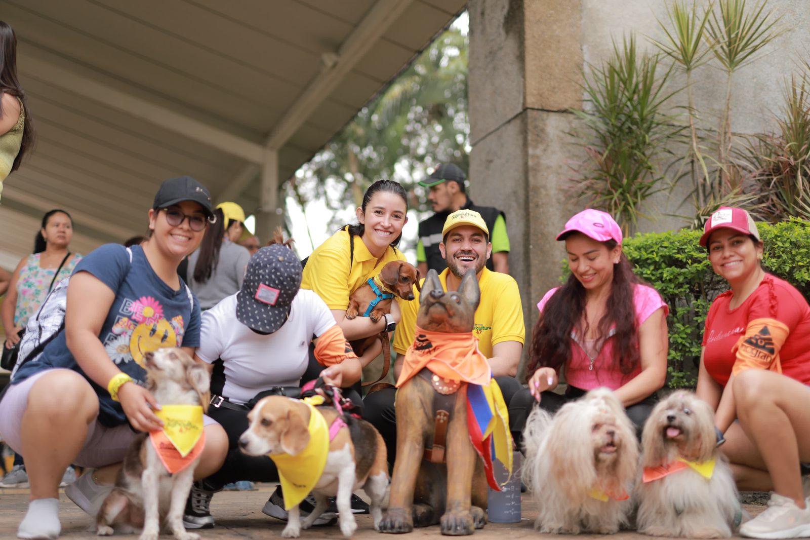 ¡Más de 200 palmiranos participaron, junto a su compañero de cuatro patas, de la Caninata! -