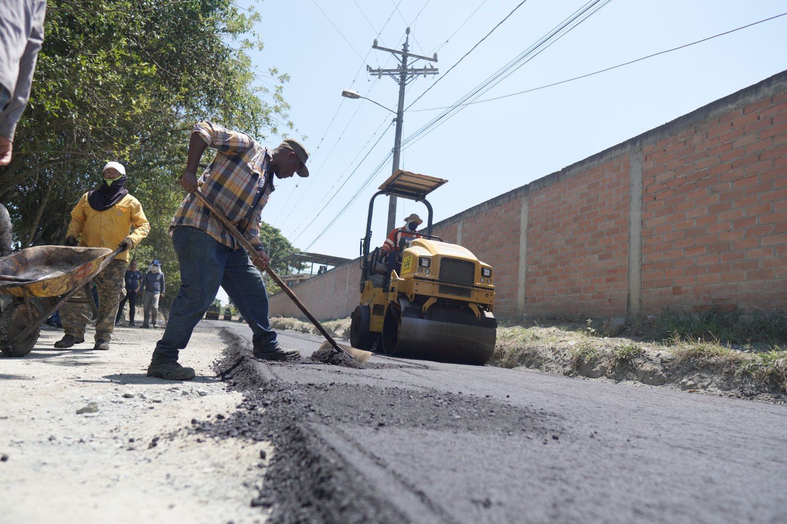Continuamos trabajando en la pavimentación del callejón La Trocha en Rozo ¡Conoce cómo avanza la obra! -