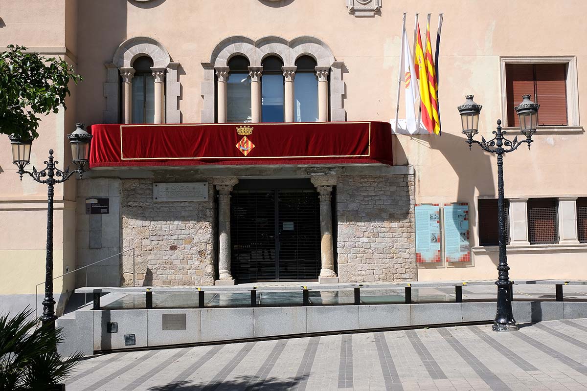 El Ayuntamiento de Cornellà se persona como acusación popular en el caso de intento de feminicidio de una vecina de la ciudad
