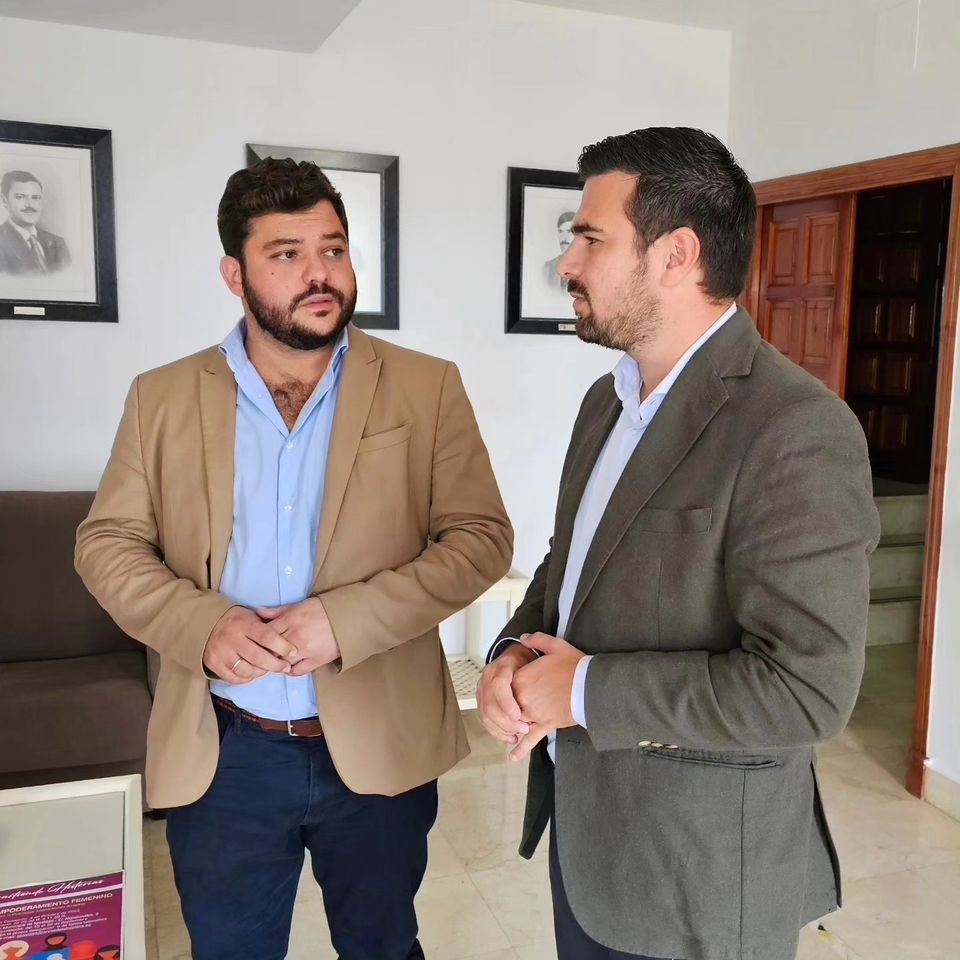 El delegado de Agricultura se reúne con el alcalde de Arcos de la Frontera